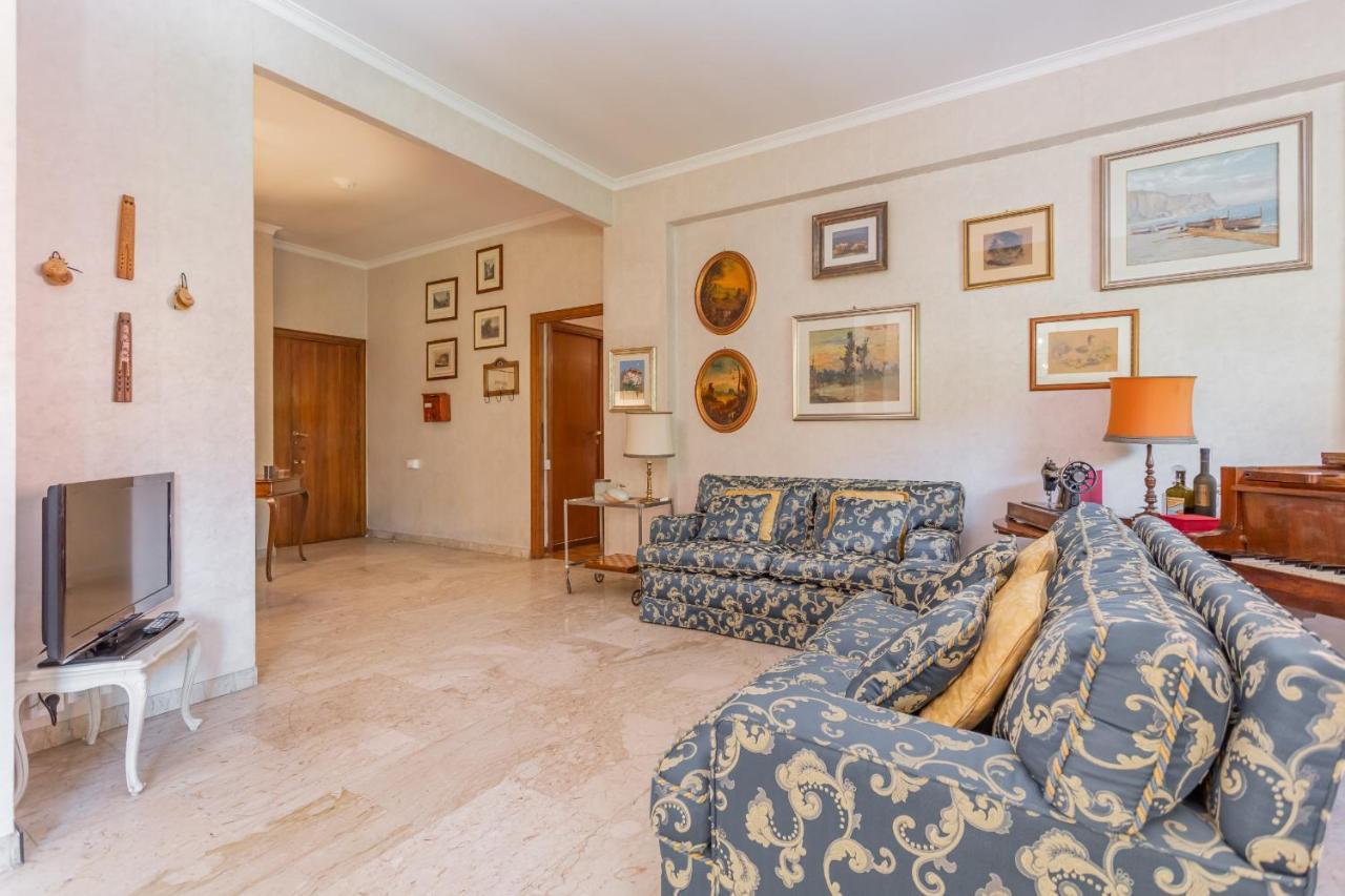 St Peters Garden 3 Bdr Apartment Рим Экстерьер фото